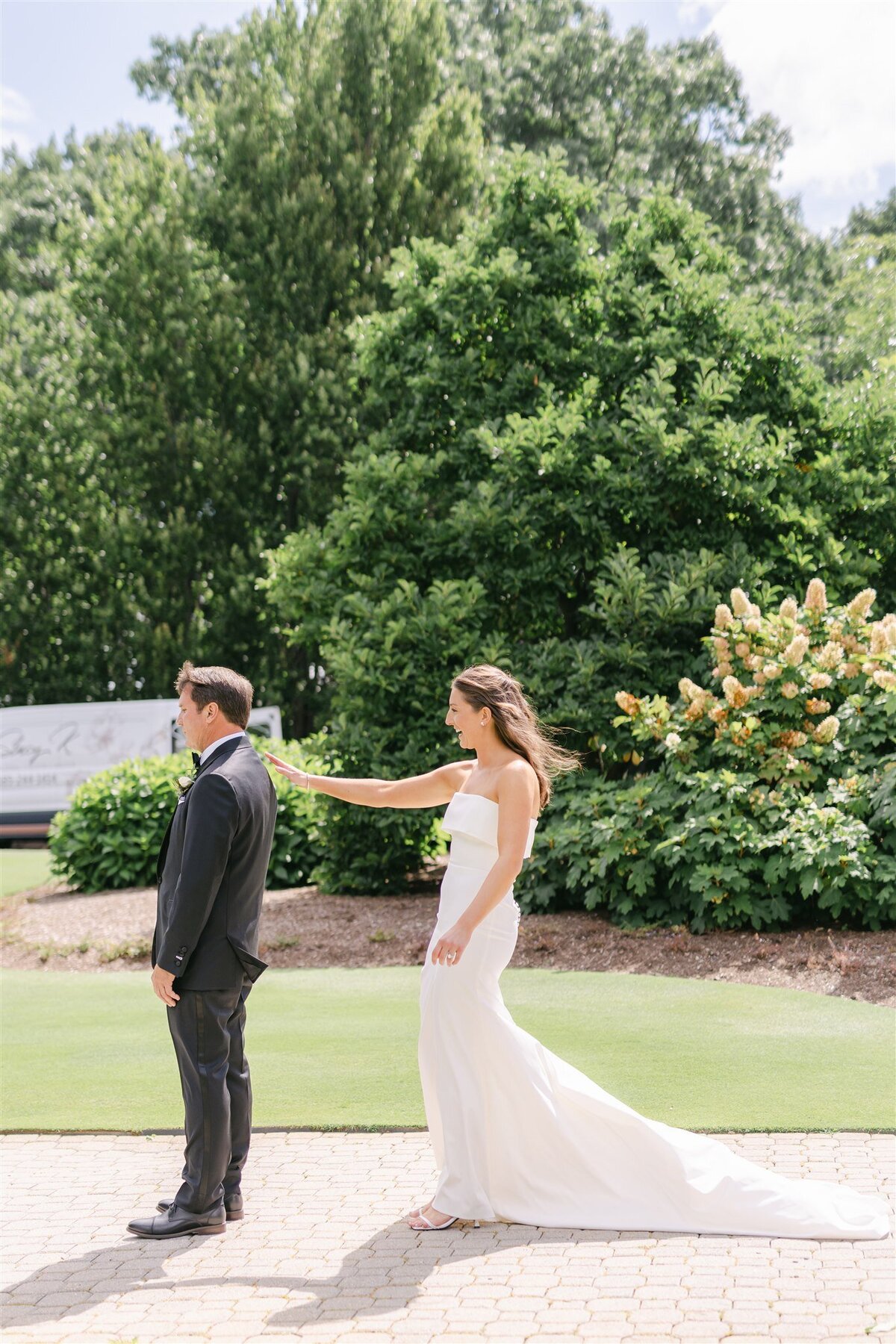 2-First Look-Oak Hill Country Club Wedding-Verve Event Co (5)