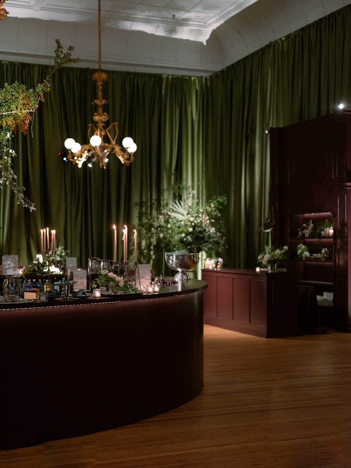 Classic Charleston Wedding with green draping at Hibernian Hall by Sarah Bradshaw 0203