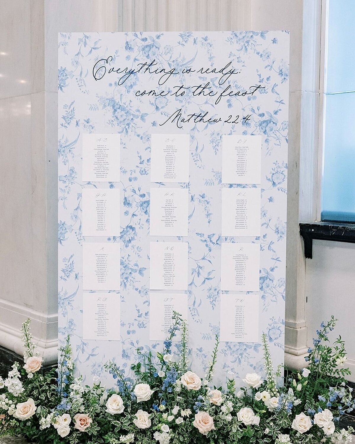 Blue-White-Romantic-Wedding-Invitations_2973