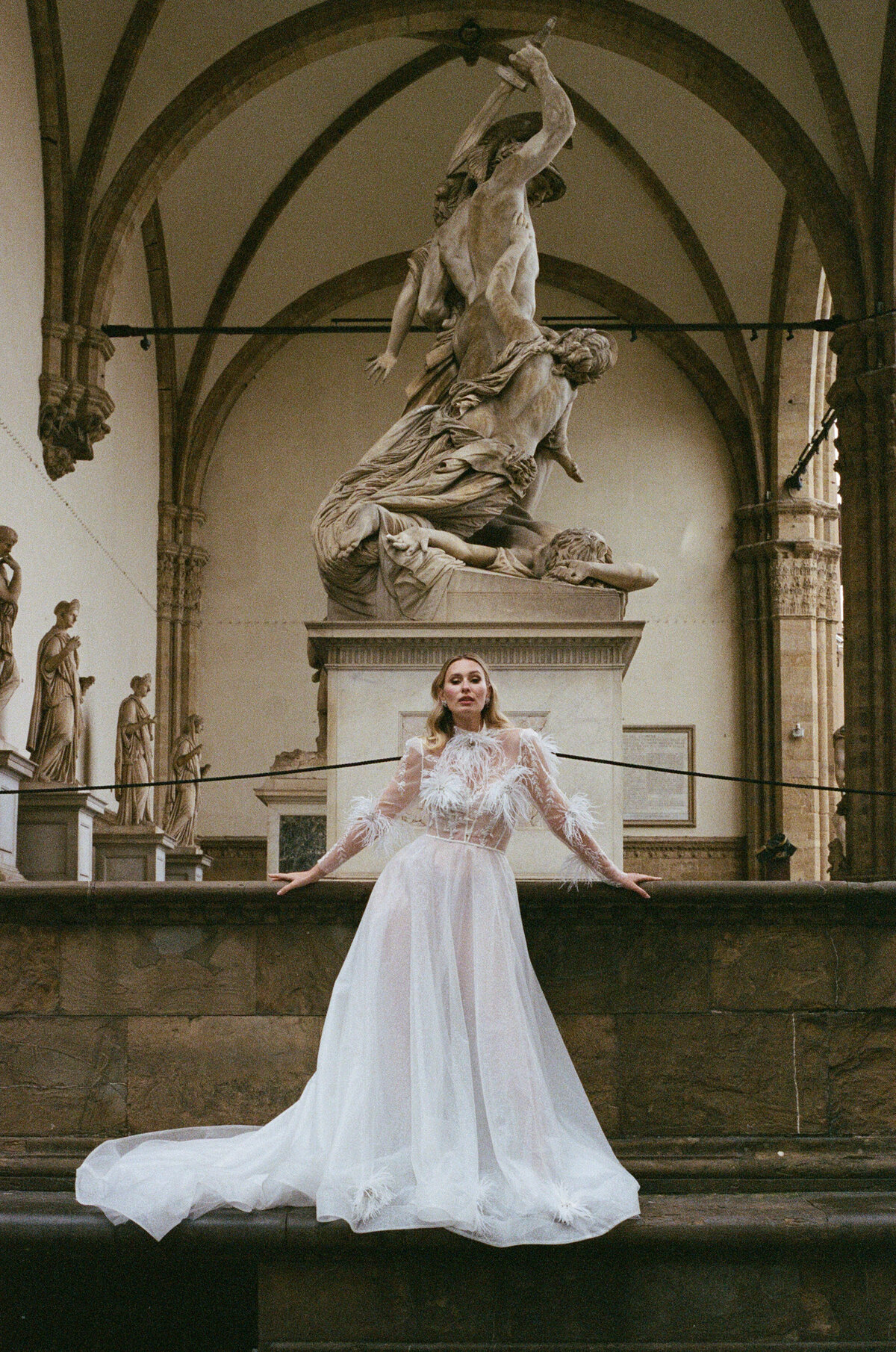 La mariée lors de son mariage de destination à Florence, Italie, capturant la beauté et la romance de ce lieu emblématique.