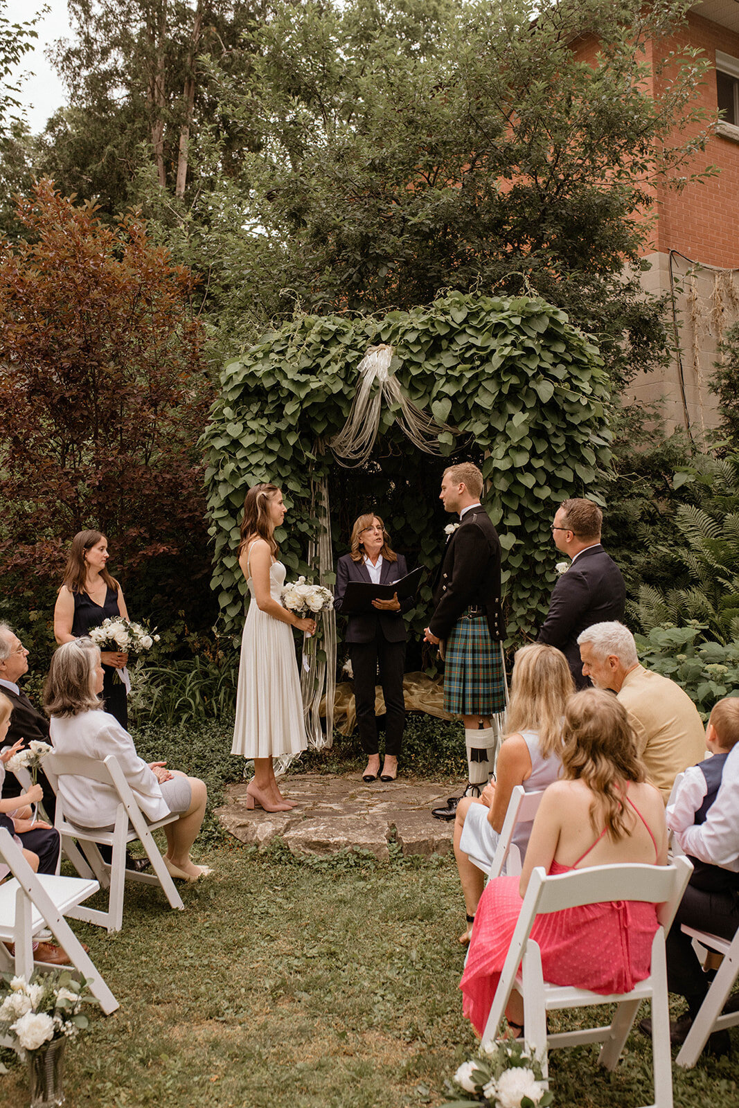 d-guelph-backyard-wedding-elopement-urban-ceremony-24