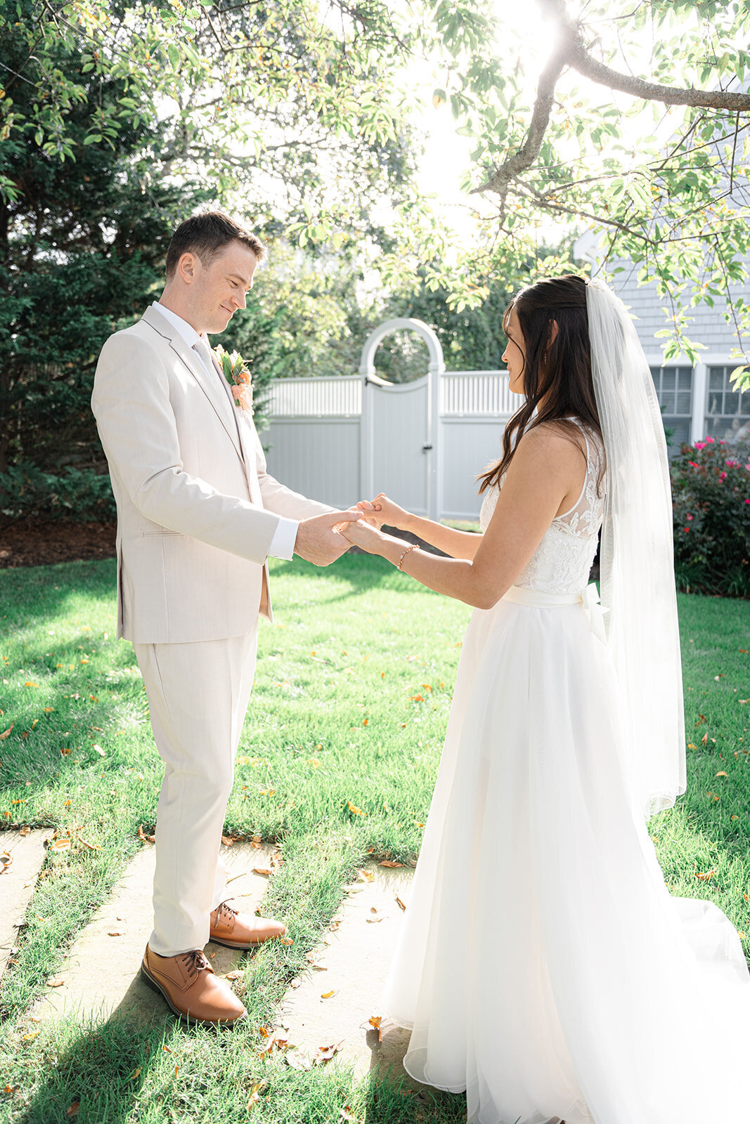 first-look-cape-cod-wedding-3