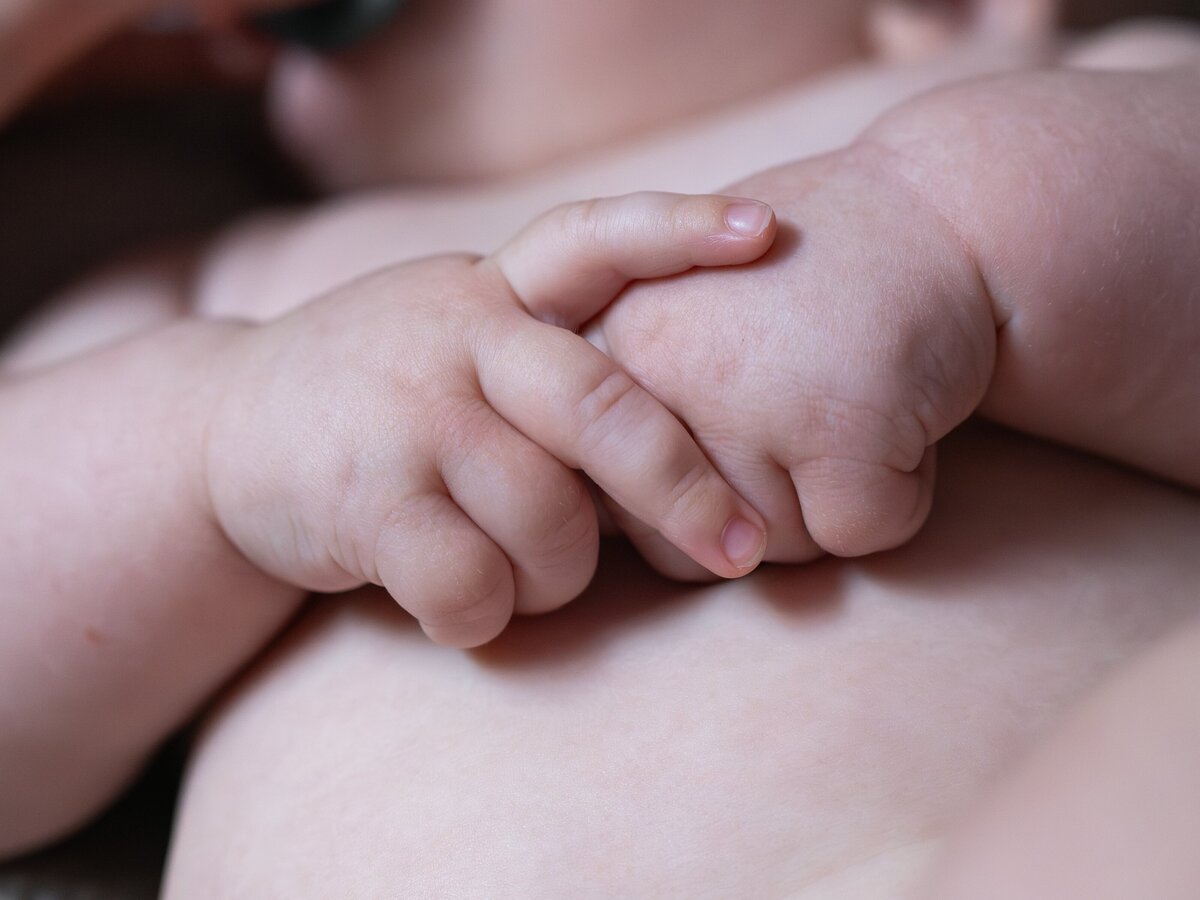 newborn-photography-at-home-6