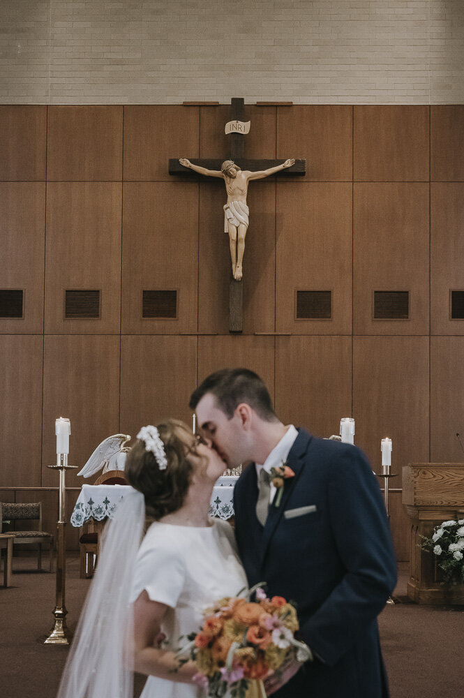 St-Maxmilian-Kolbe-catholic-wedding-liberty-township-ohio19
