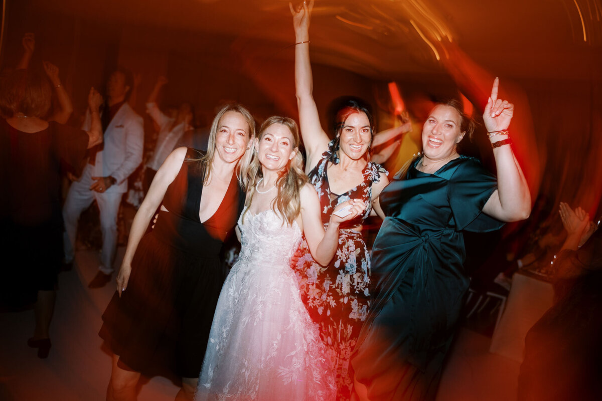 Shangri-La-Hotel-Toronto-Wedding_Editorial-Wedding-Photographer0114