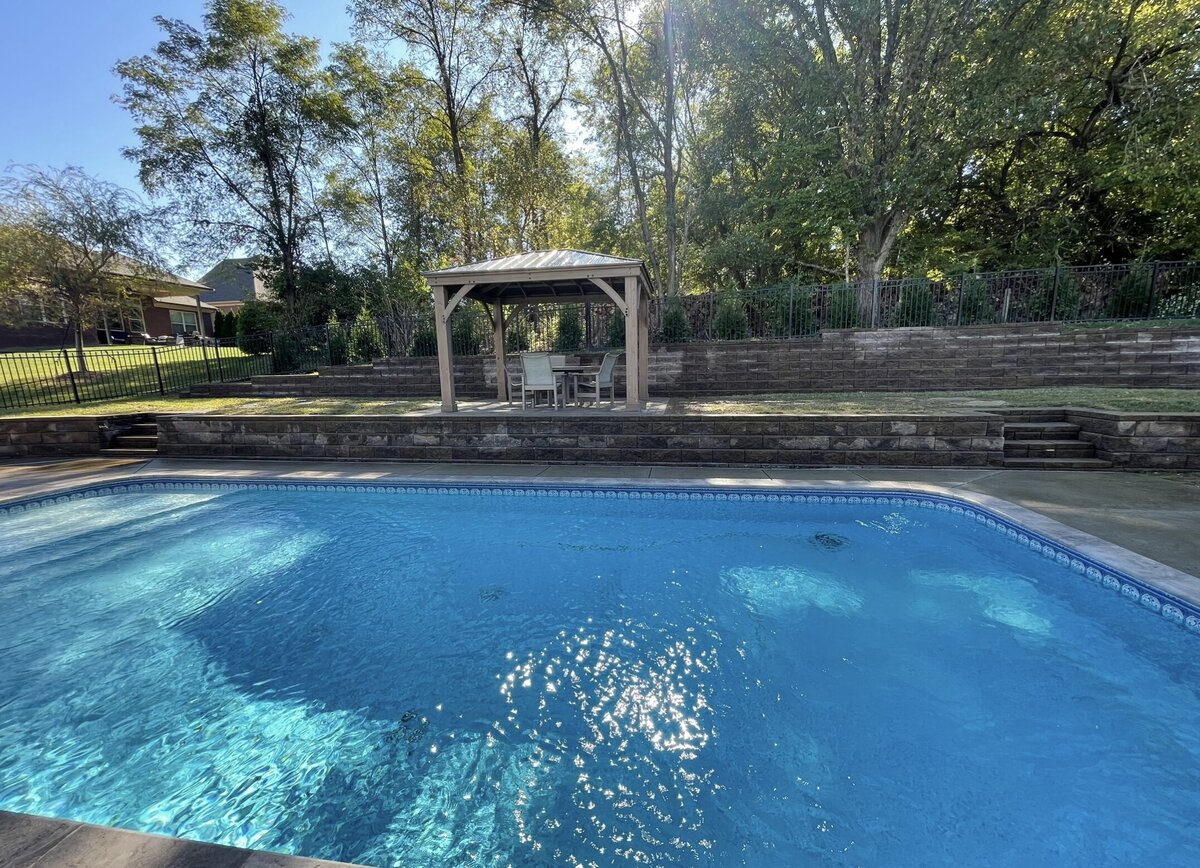 pool retaining wall