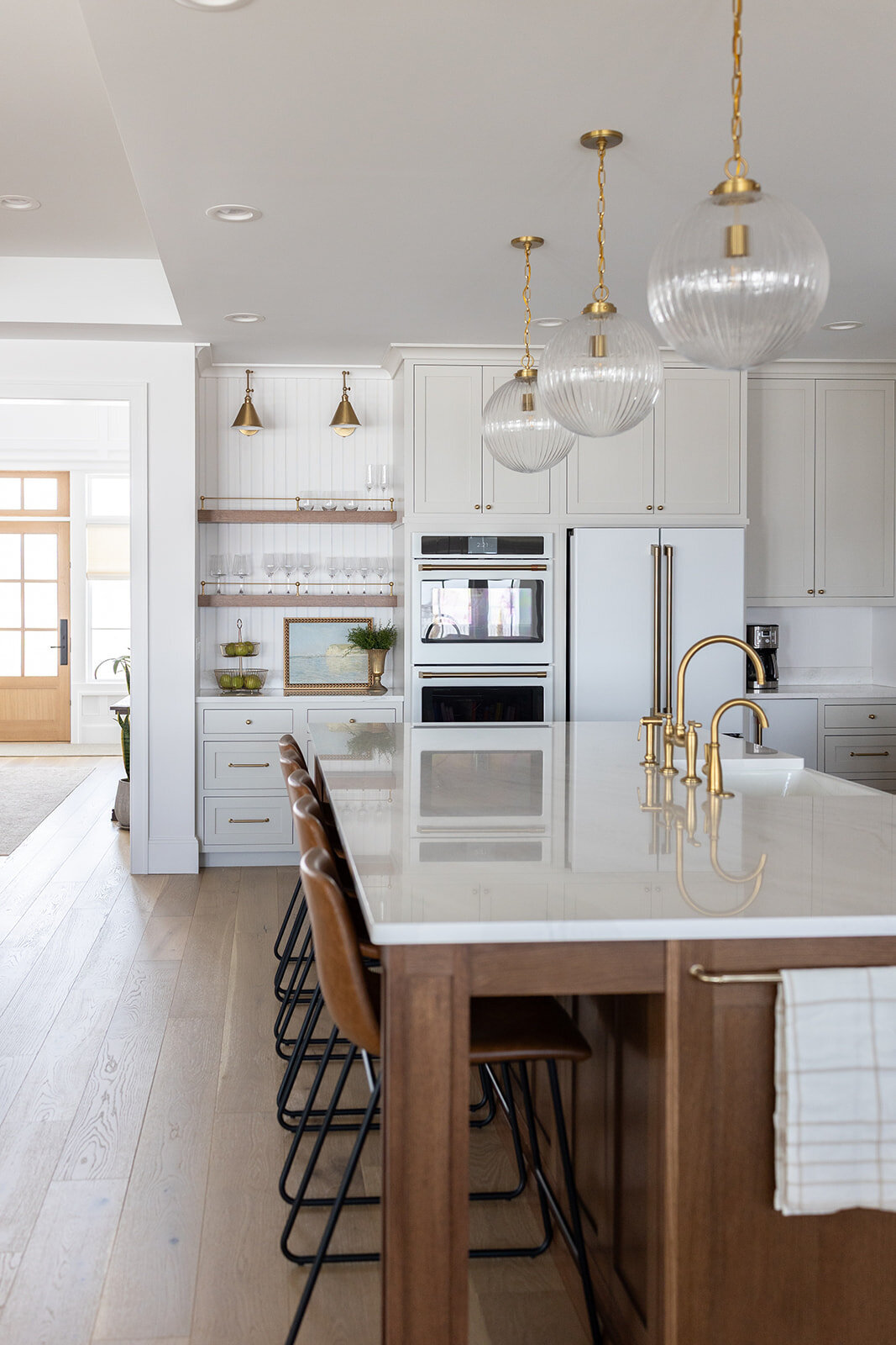 michele rosenboom design cozy colonial kitchen 8