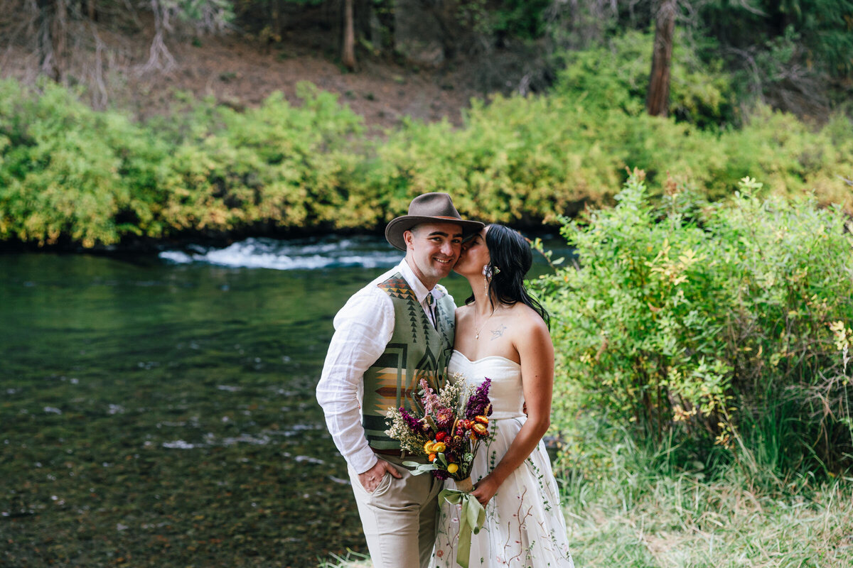 Camp-Sherman-Metolius-River-Bend-Elopement-1