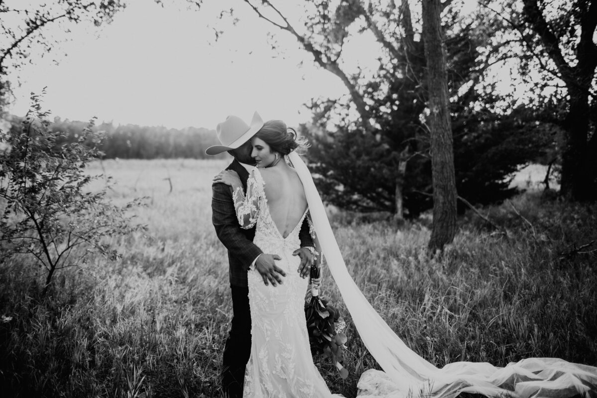 KANSAS WEDDING