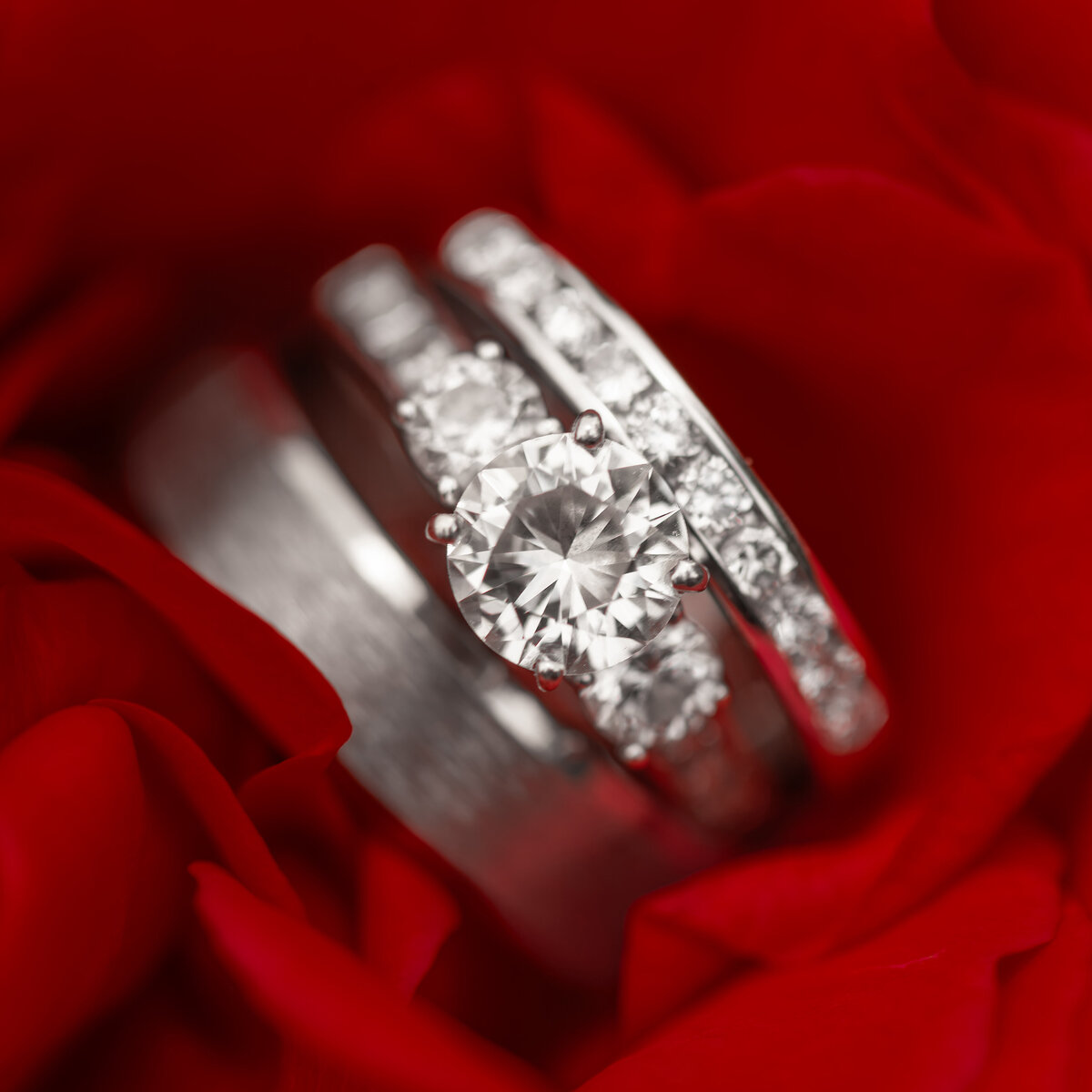 Elegant-Engagement-Ring-Wedding-Bands