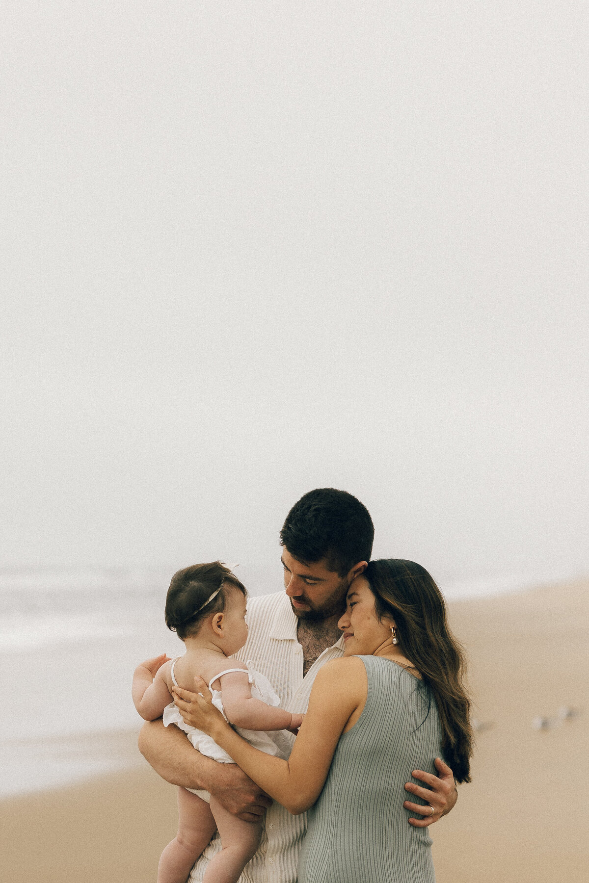 sunrise-beach-family-photoshoot-13
