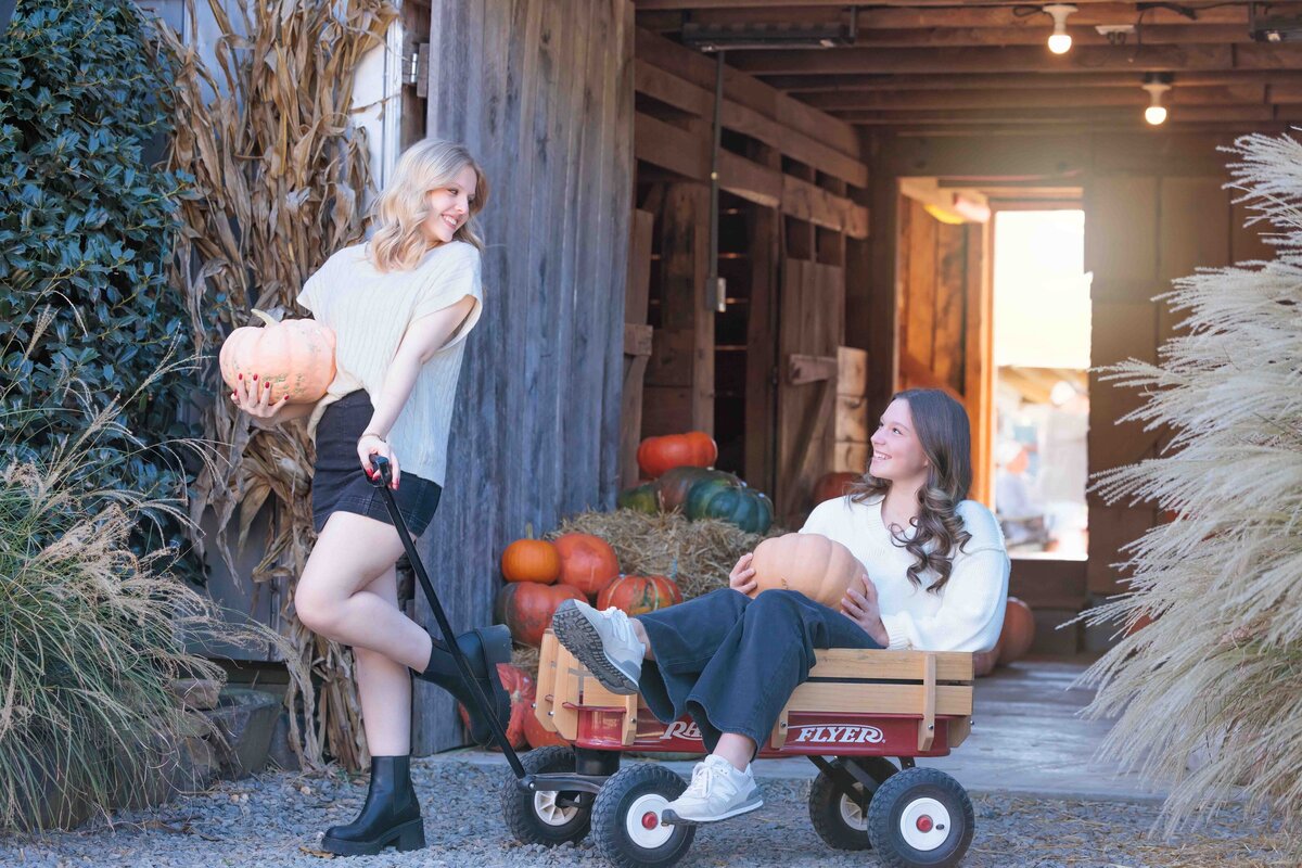 Raleigh-senior-Photographer-Fall-Pumpkins-7