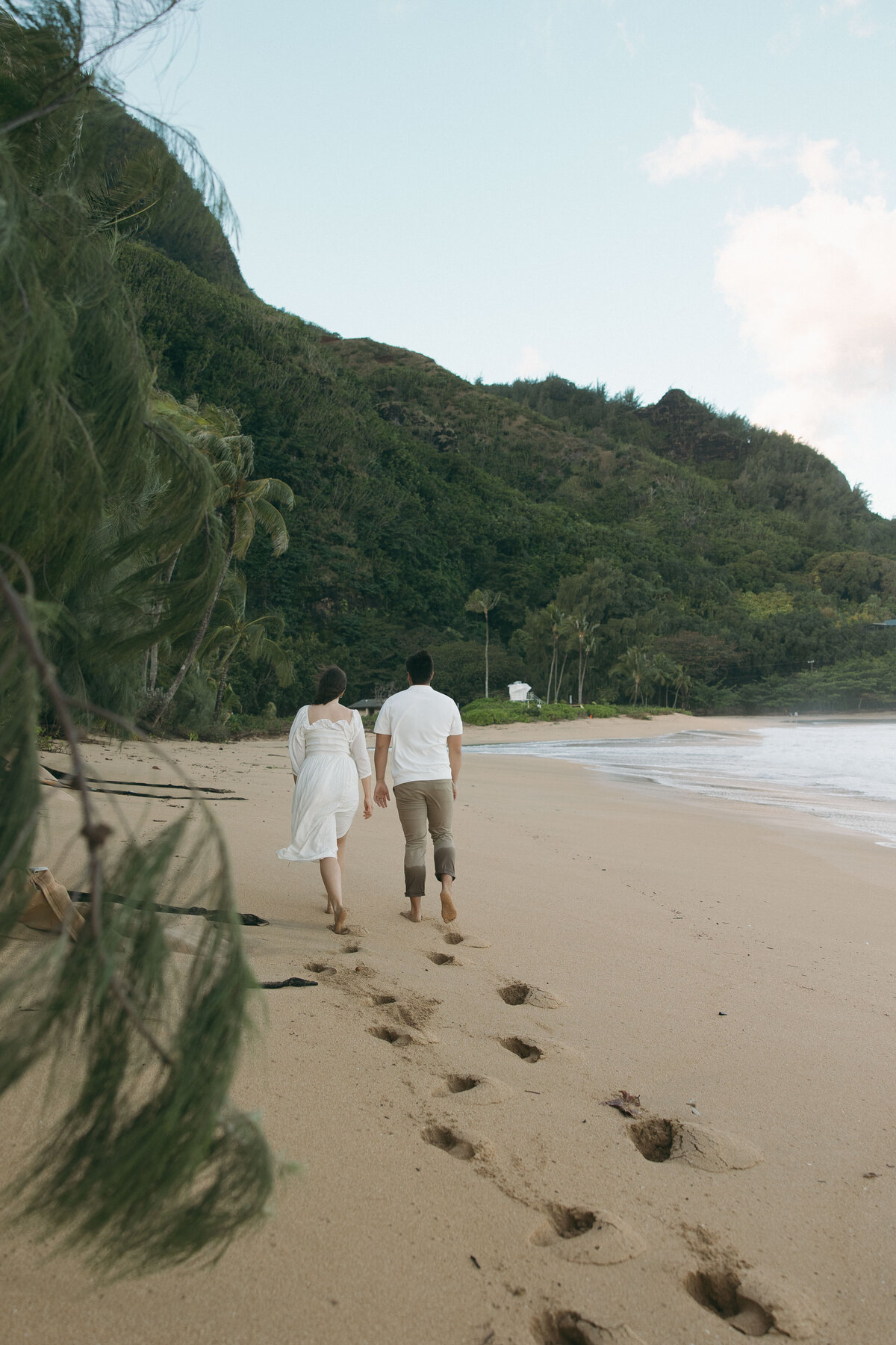 Hawaii elopement / kauai hawaii elopement / hawaii destination wedding / Sophia photo co / north shore hawaii elopement / white dress for beach photos / vow renewal in hawaii / vow renewal kauai / kauai wedding photographer / big island wedding photographer / maui wedding photographer / elopement wedding photographer / Duluth Minnesota wedding photographer