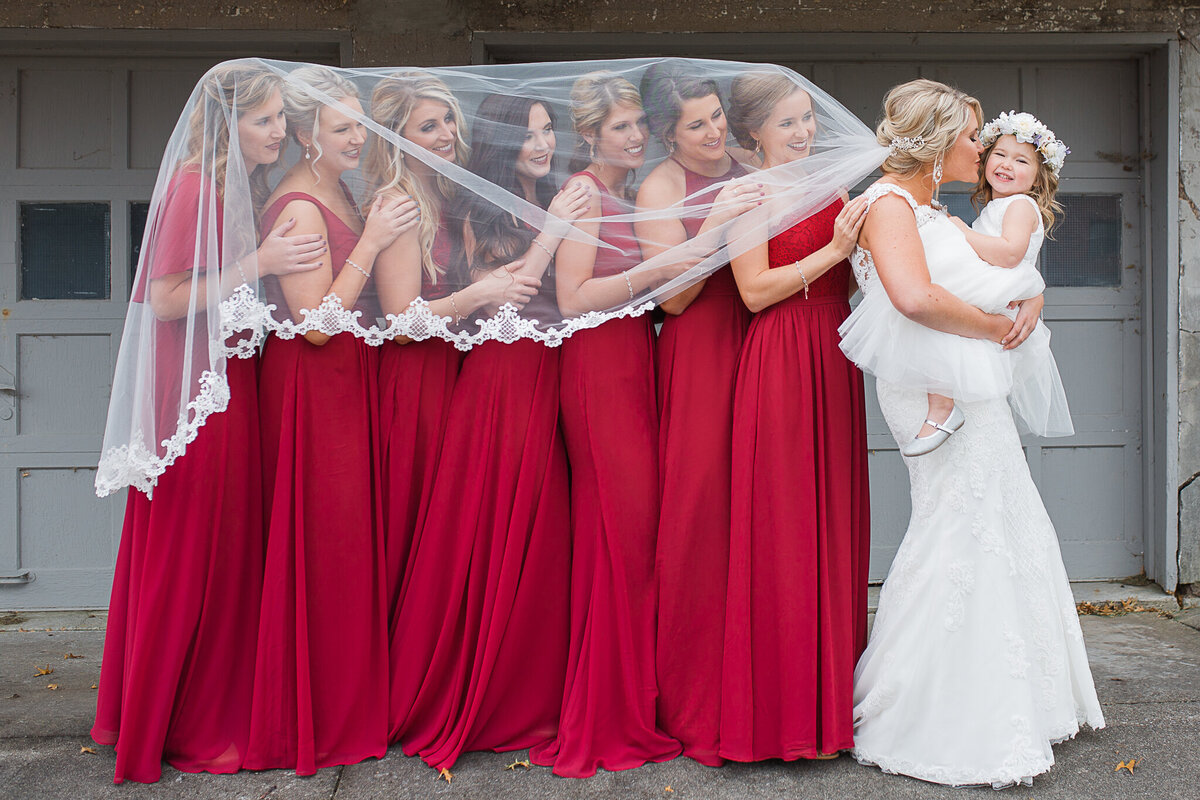 chicago-wedding-photography-bridal-party-flower-girl