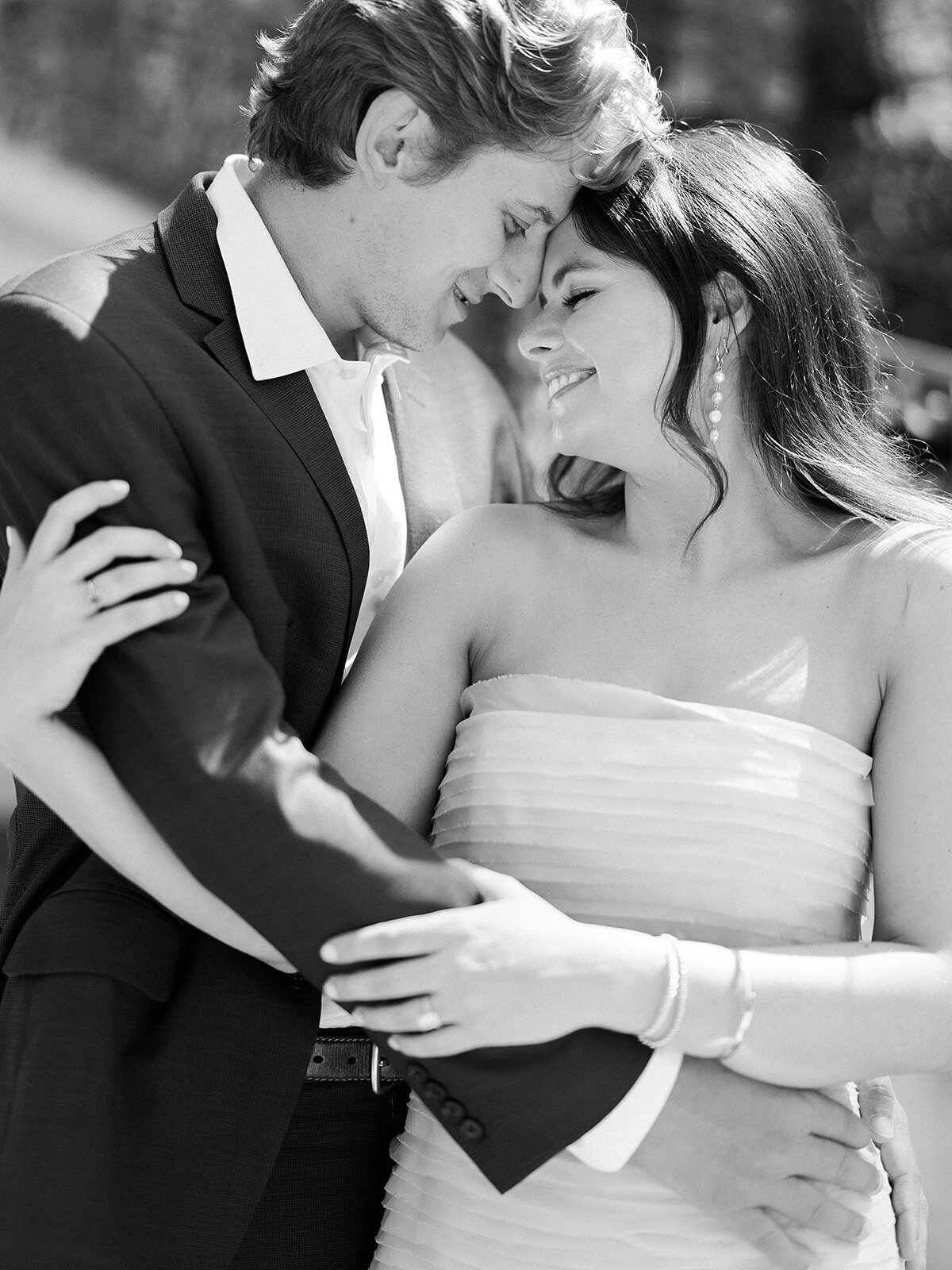 Atlanta-Swan-House-Engagement-Crystal-Photography-BW-29