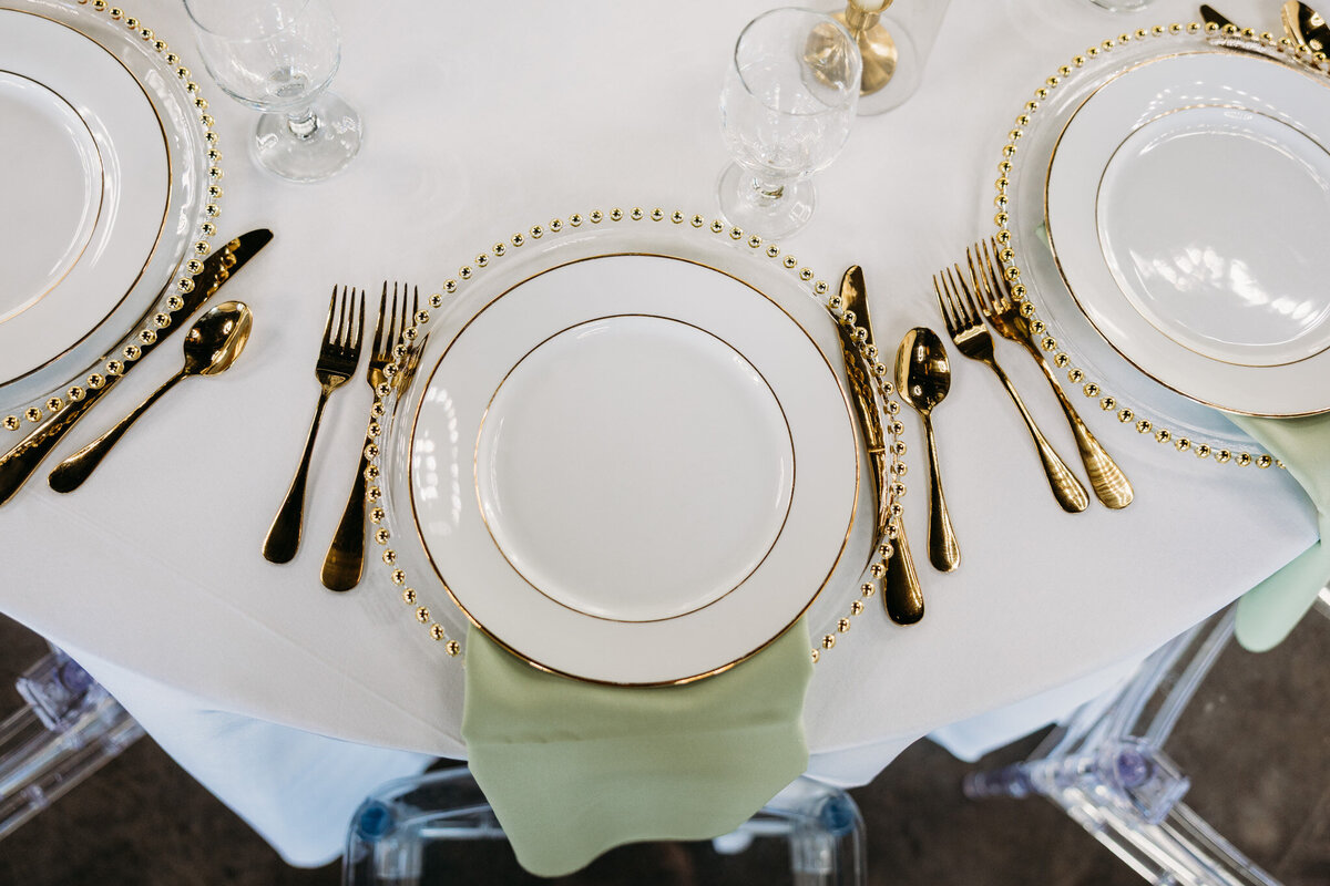 020_LegendAndLaceStudios_Tracy_Wedding_Preview