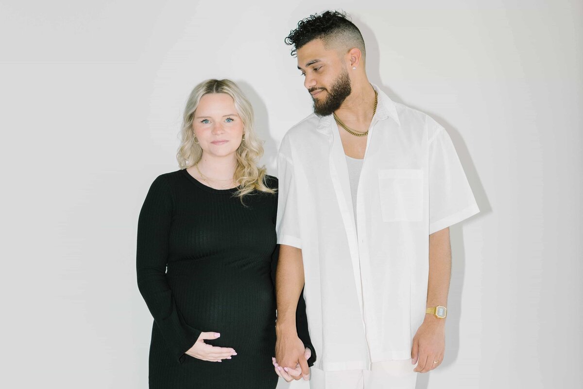 Sophisticated maternity photoshoot at Superb Studio, Houston