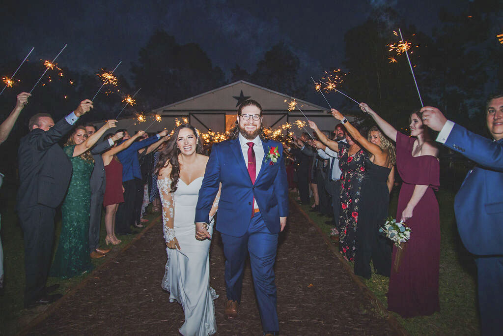 425 - HundredsofMoments-AshleighCiambriello-GarrettWhite-Reception211202-086-9819