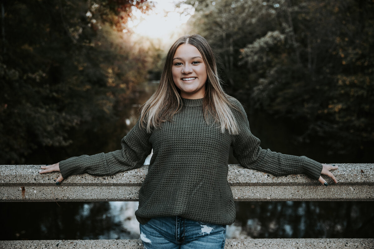 High-school-senior-photogrpahy-Richfield park-Davison-Michigan-8