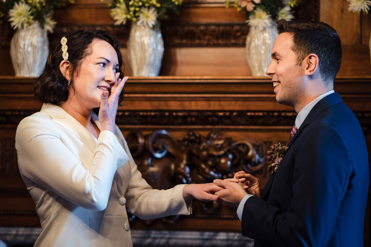 intimate-london-old-marylebone-town-hall-wedding-19