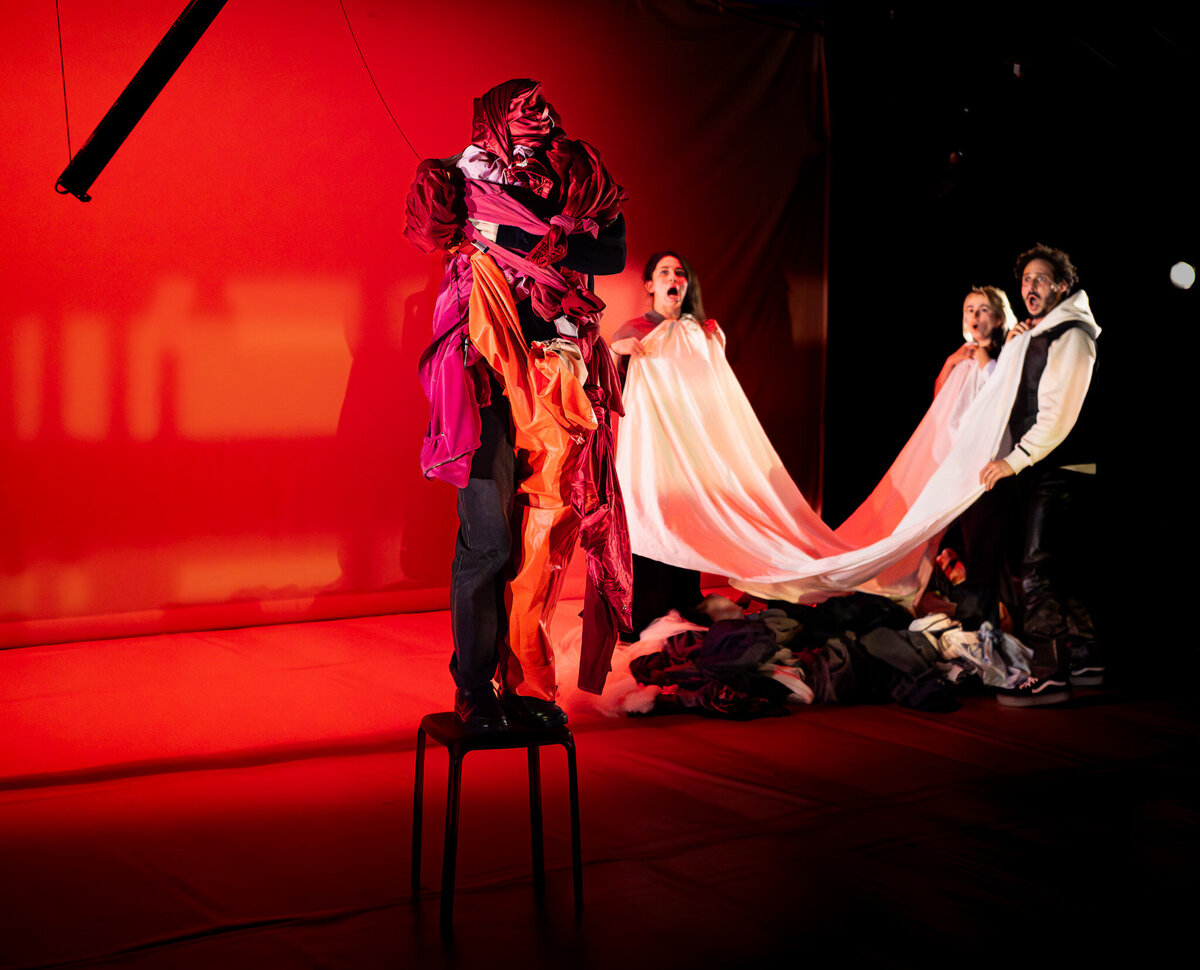 NOUS NOUS REPOSERONS Cie Les Filles de Mai_2190092-Enhanced-NR