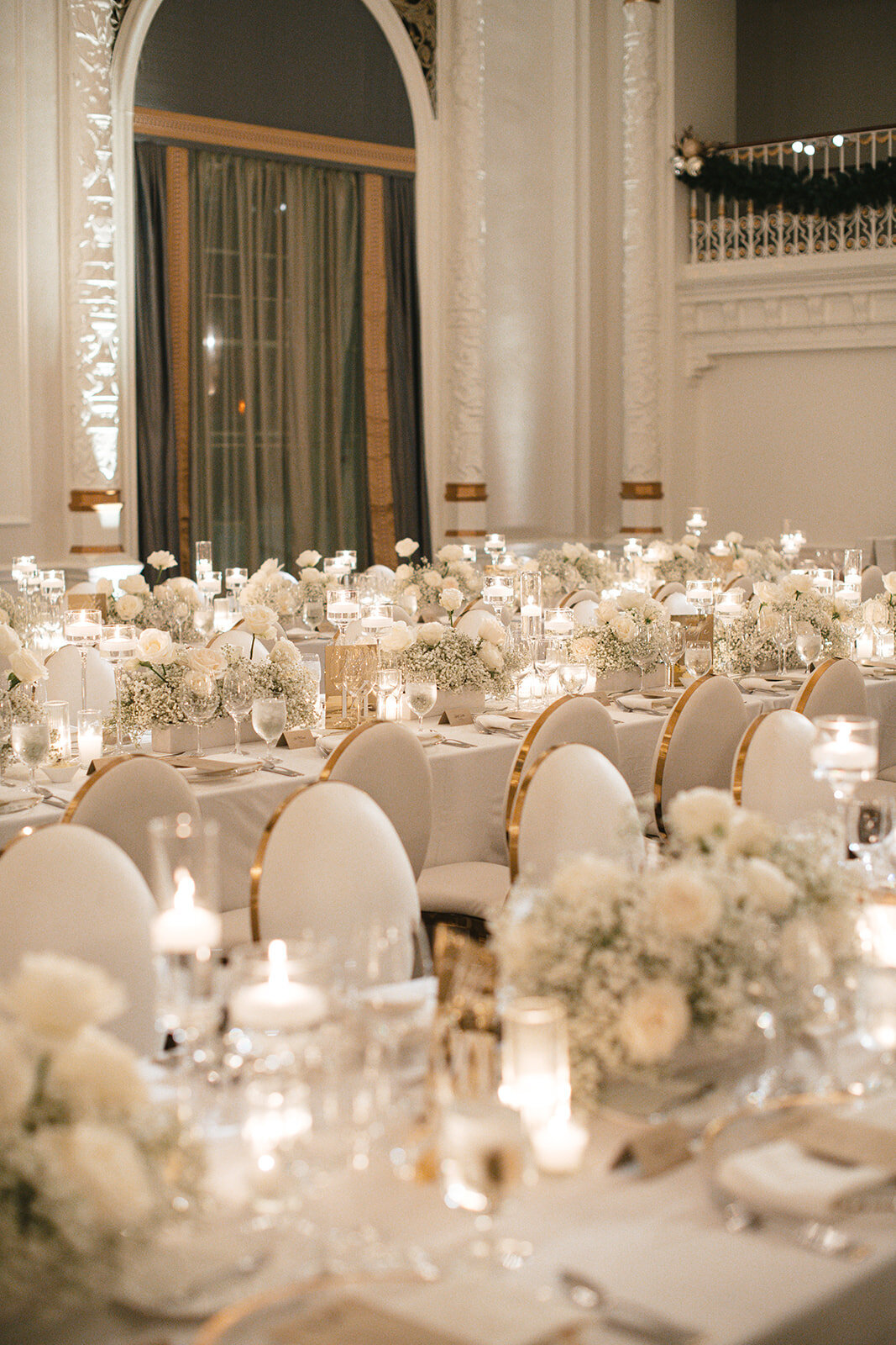 Grand-White-Wedding-Fairmont-Hotel-Flora-Nova-Design-Seattle-00022