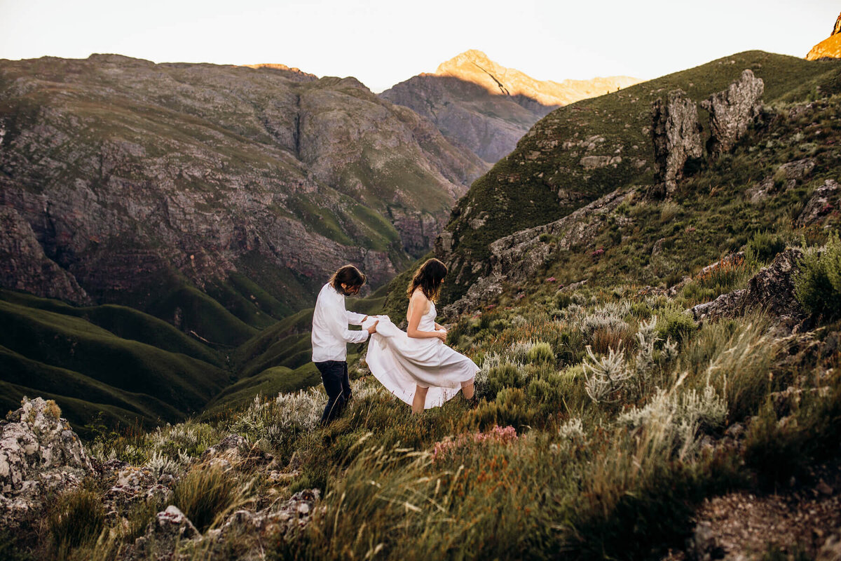 south-africa-hiking-elopement-wedding-photographer-03