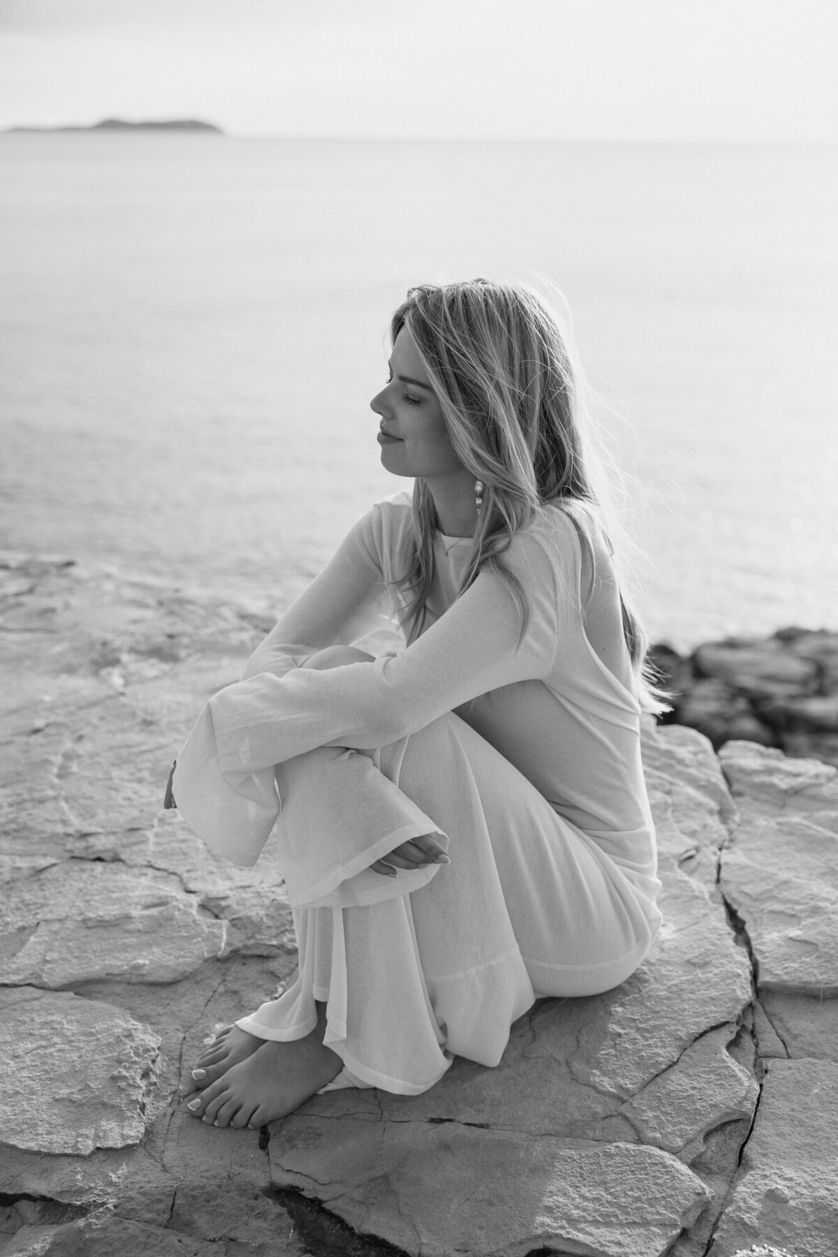 Ibiza_BlackWhite_Image_Sunset_Woman_Photoshoot