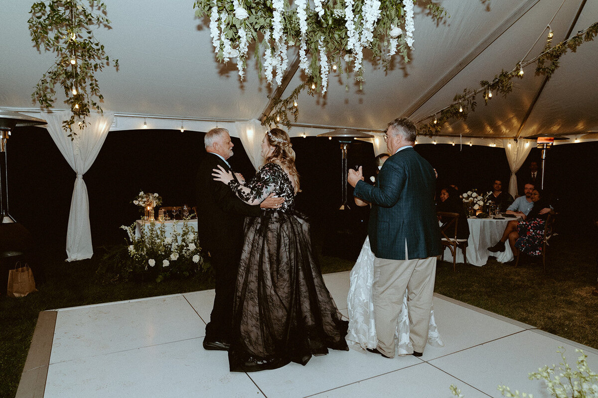 caroline-marlys-wedding-882