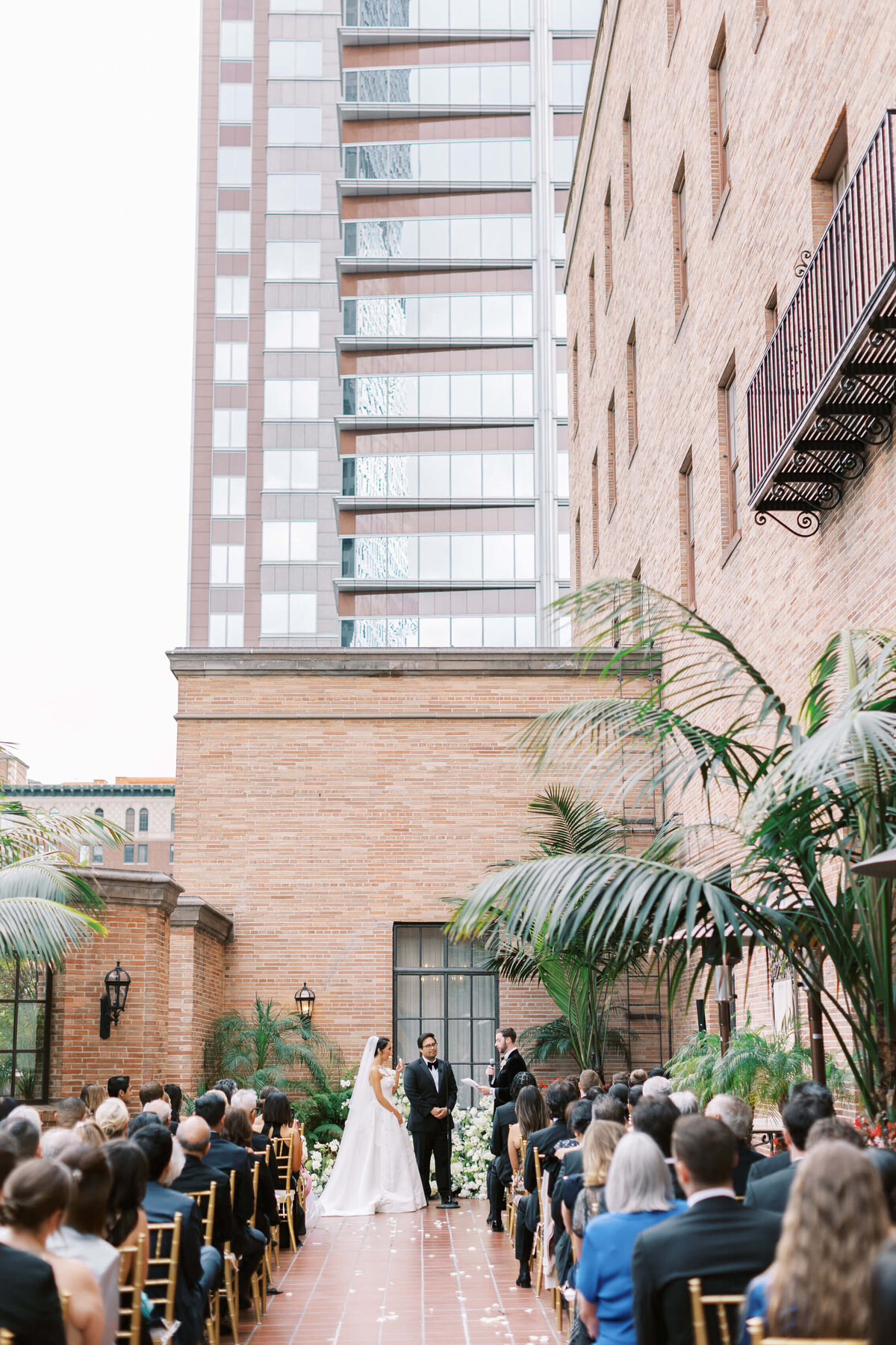 California-Club-Wedding_Los-Angeles-Wedding_Southern-California-Wedding-Photographer_Lisa-Leanne-Photography_48