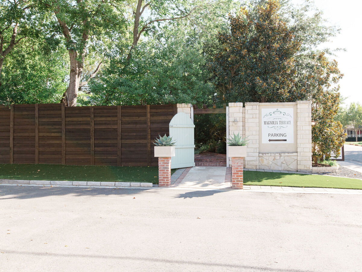 Syndi&JohnMagnoliaTerraceFriscoTexasWedding-31