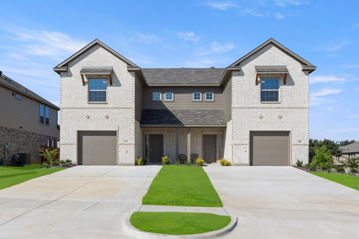 402 Mockingbird Lane- Front-2