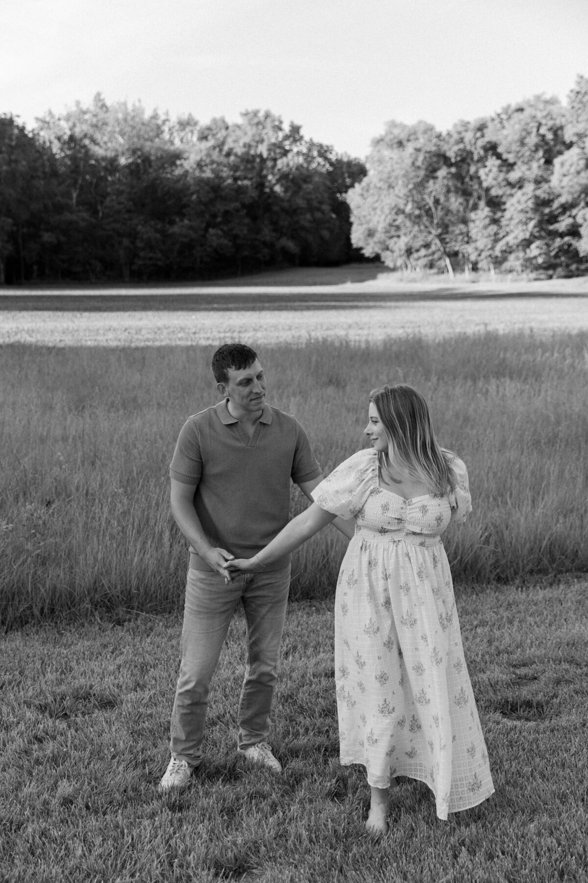 Couple and wedding photographer based in Indiana