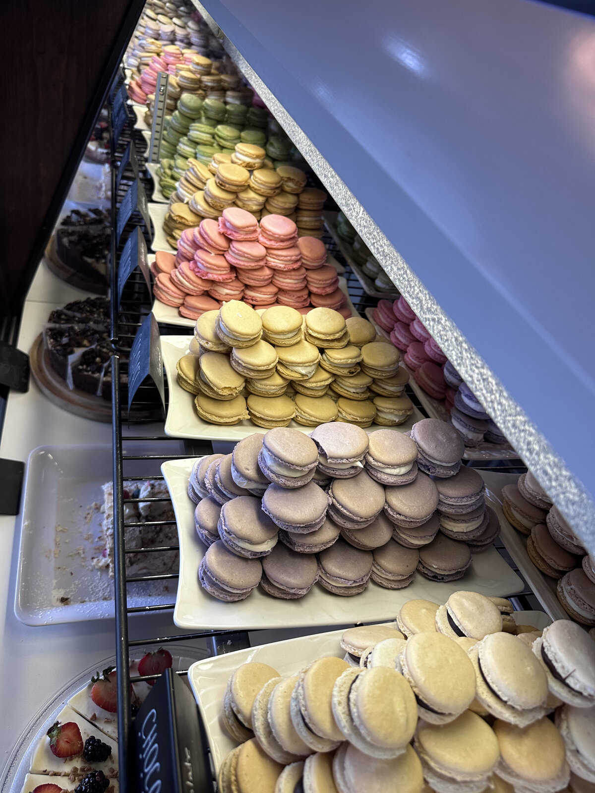 regina-macaron-shop