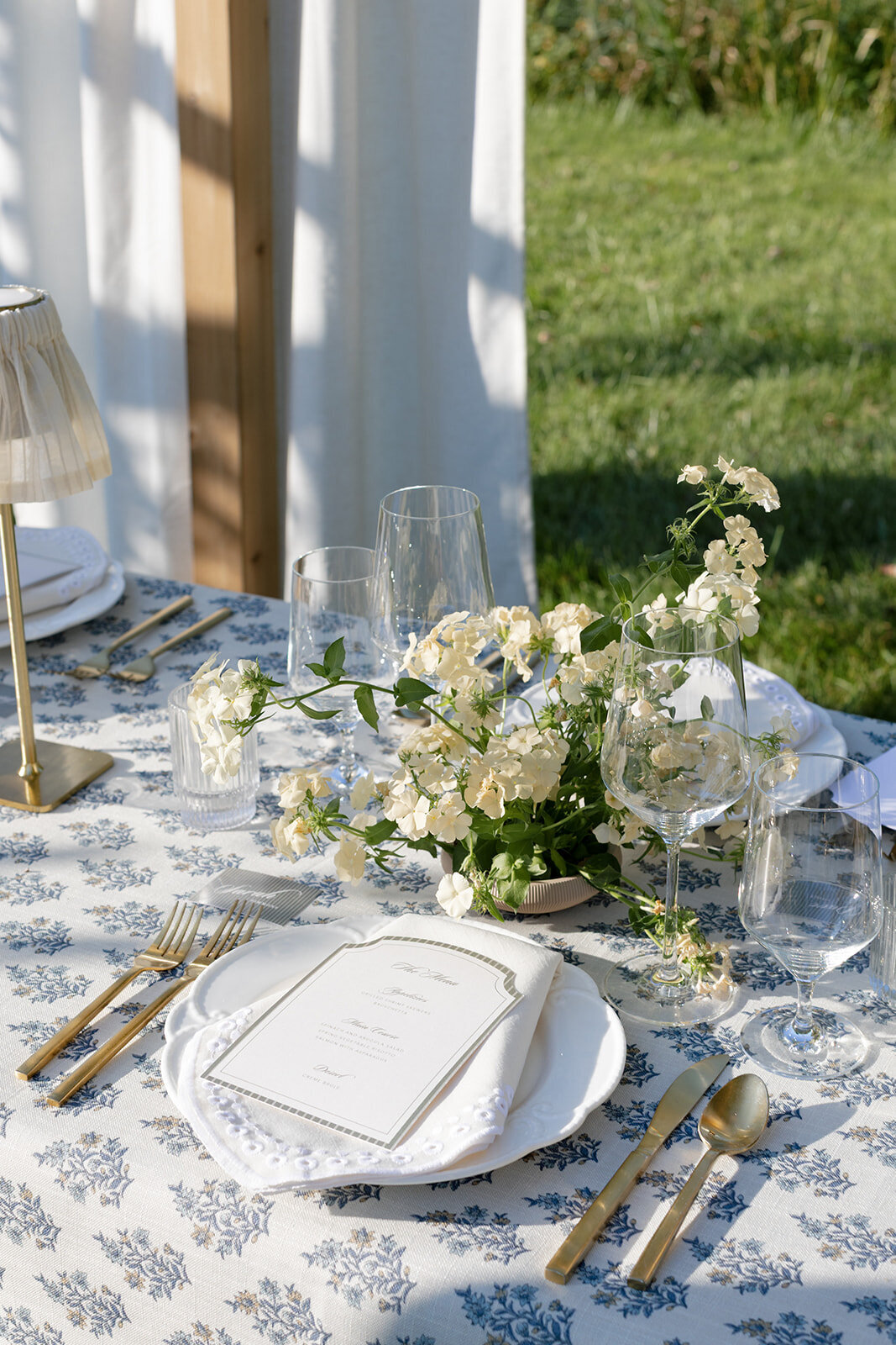 loui_photography_ever_weddings_la_pointe_wedding_micro_luxury_wedding_bride-21