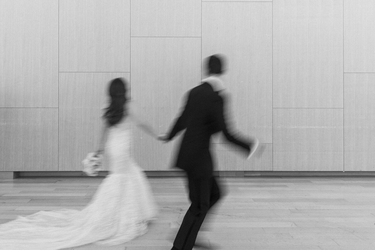 515-Art-Gallery-of-Ontario-AGO-Toronto-Canada-Zoe-Greg-Wedding-13