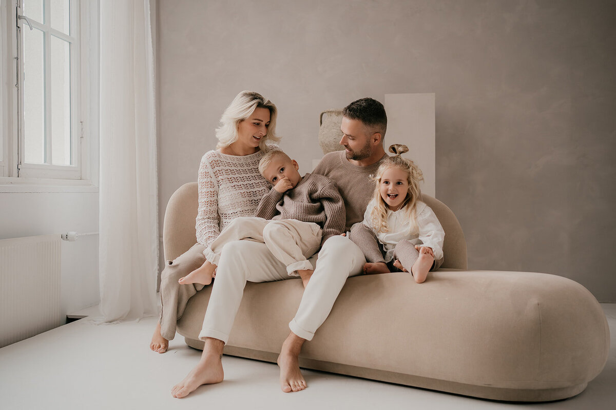 familiefotografie-leukfotografie-atelier-oost-studio-the-loft-1