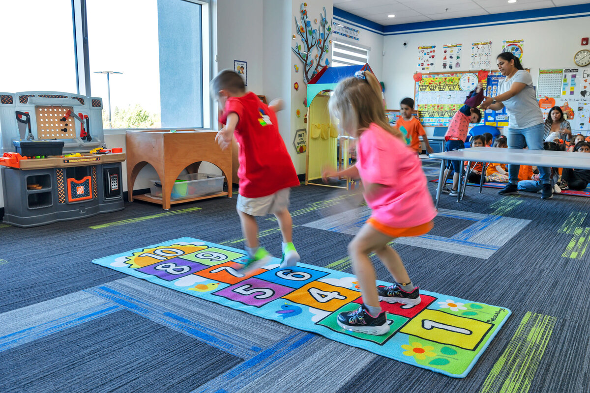 Preschool-Hopscotch-PE-Class