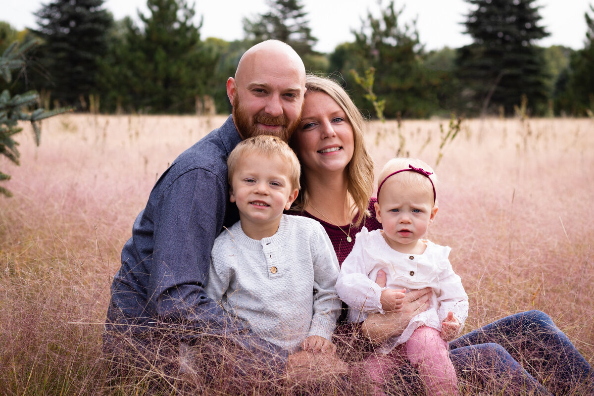 Outdoor family session in Minnesota