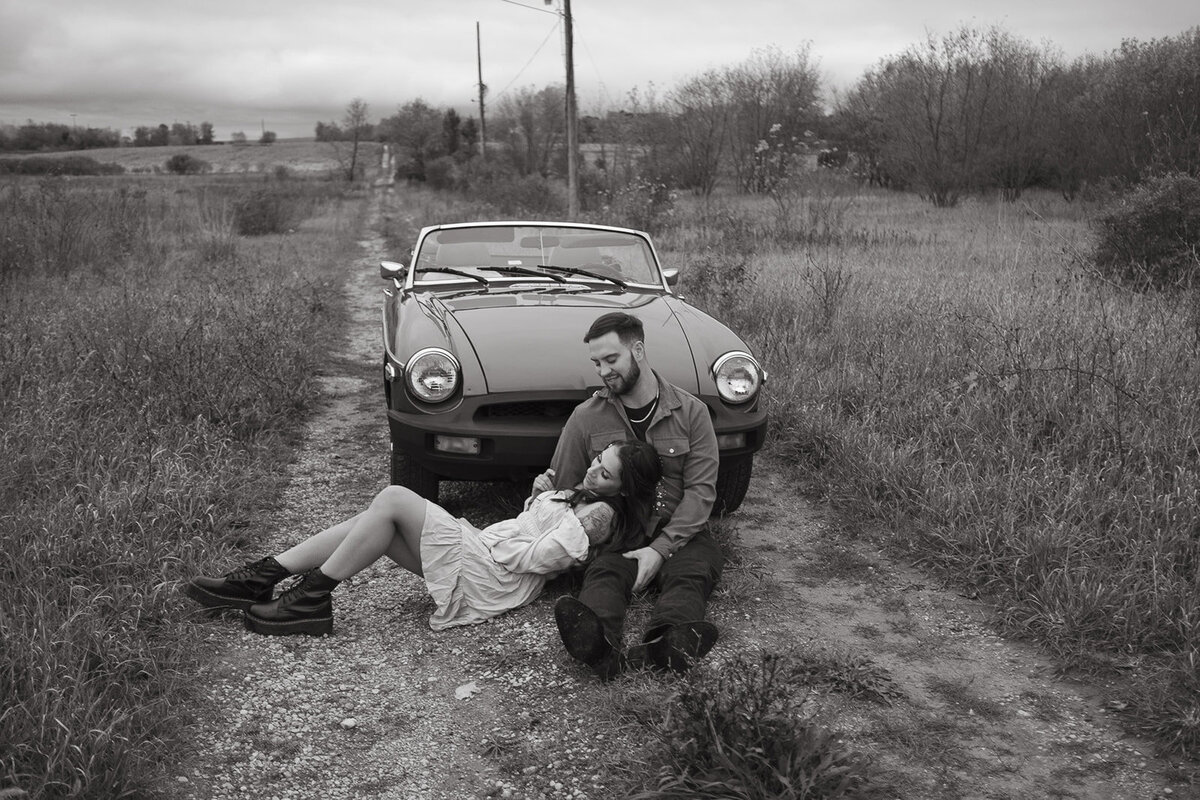 Vintage-Car-Couple-Midwest-3