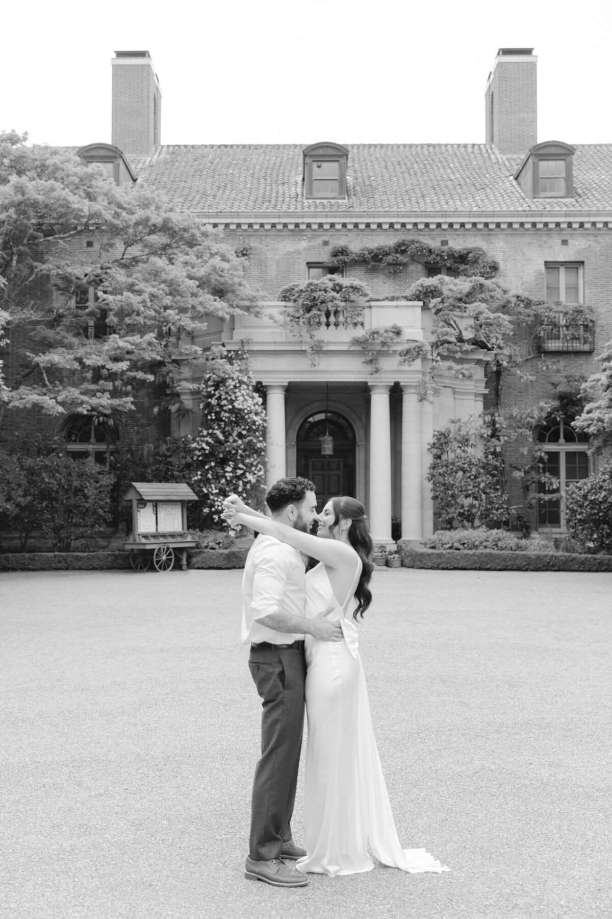 PERRUCCIPHOTO_FILOLI_SPRING_ENGAGEMENT_38BW