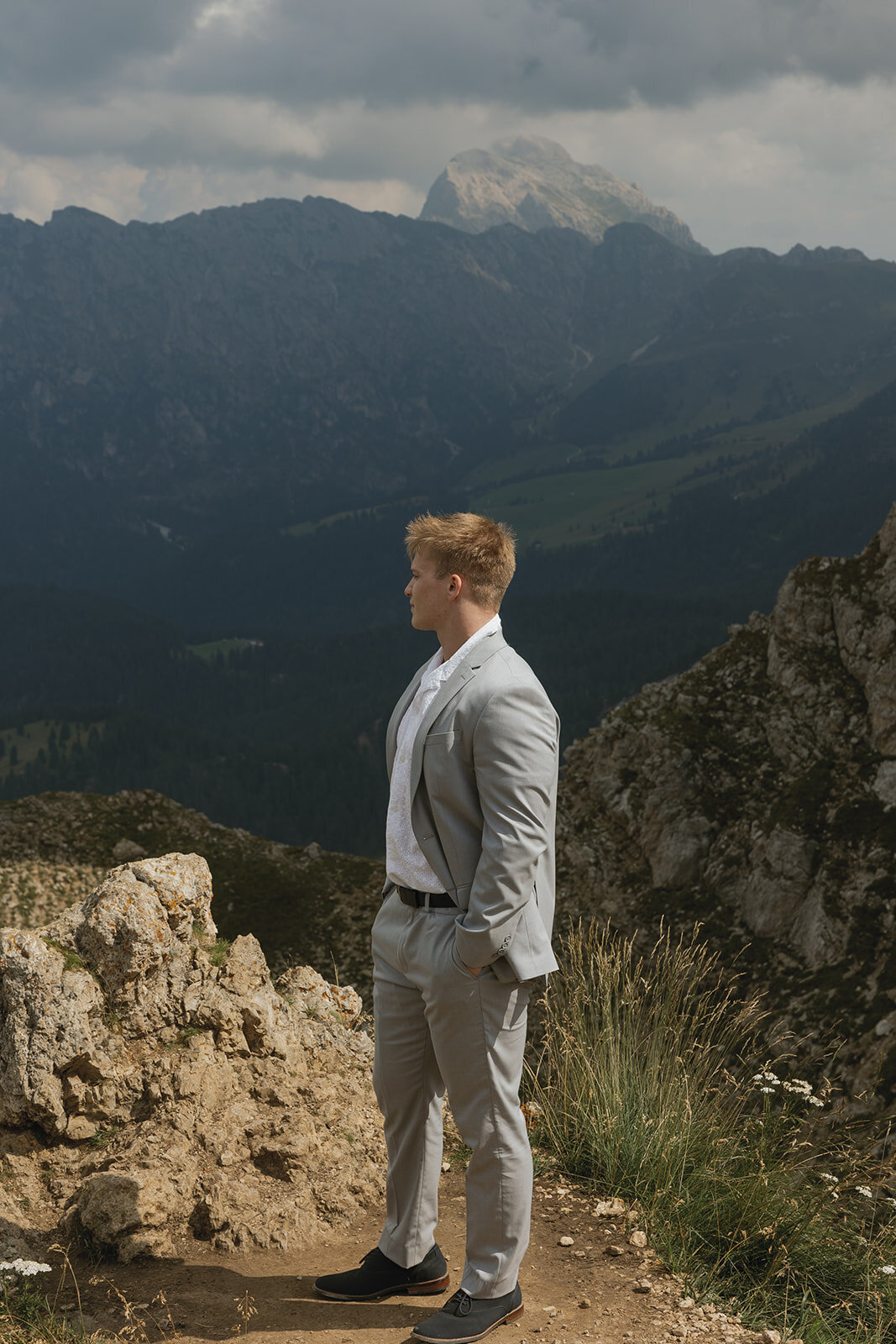 destination-wedding-elopement-photographer-italy-dolomites-seceda-documentary-tanya-davids-photo-film-100