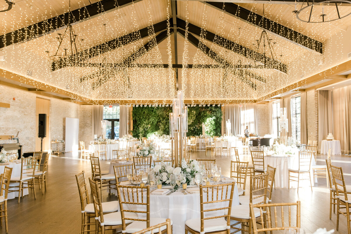 twinkle lights in reception room at pendry natirar