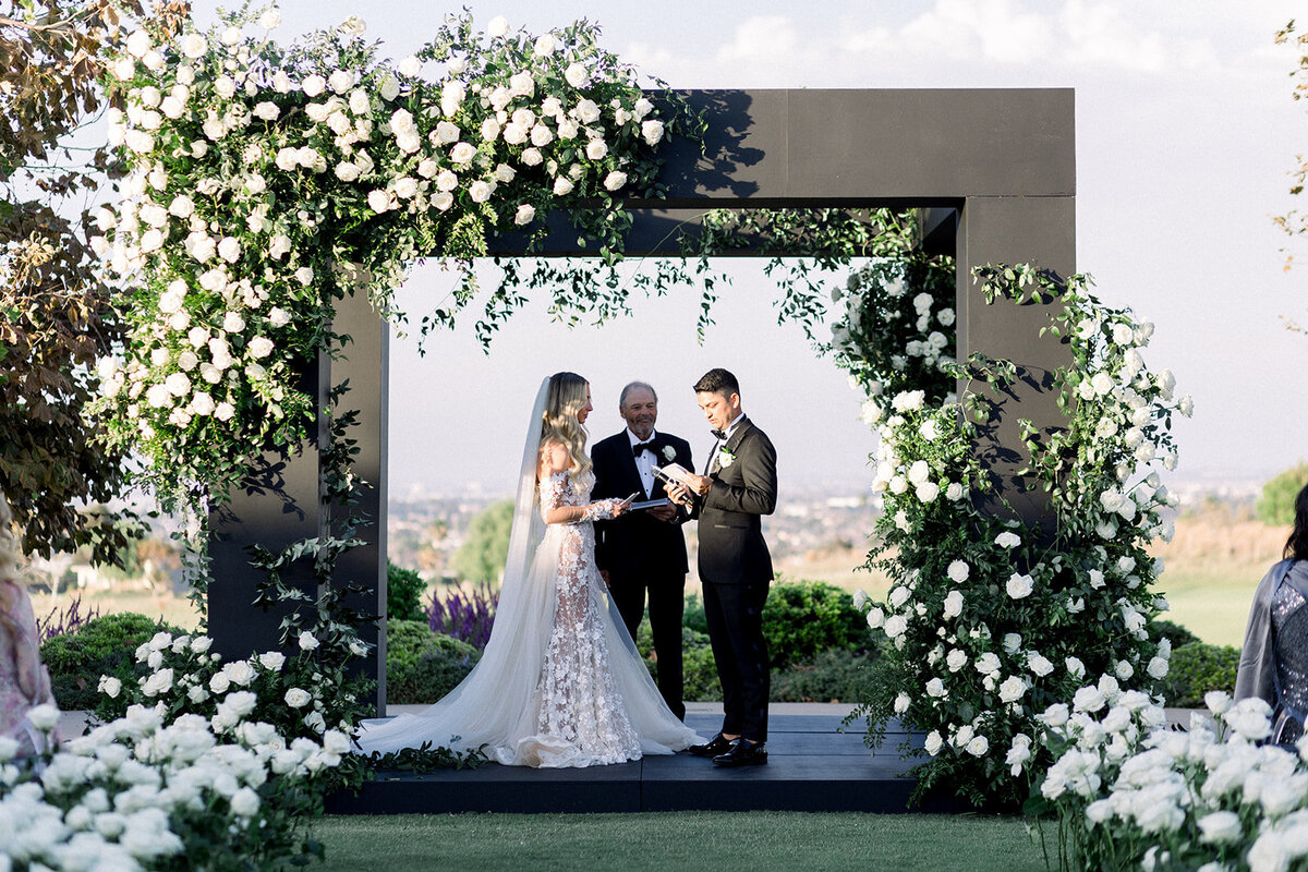 Wedding Alexis and Dustin Rolling Hills Country Club _ Hello Blue  -407