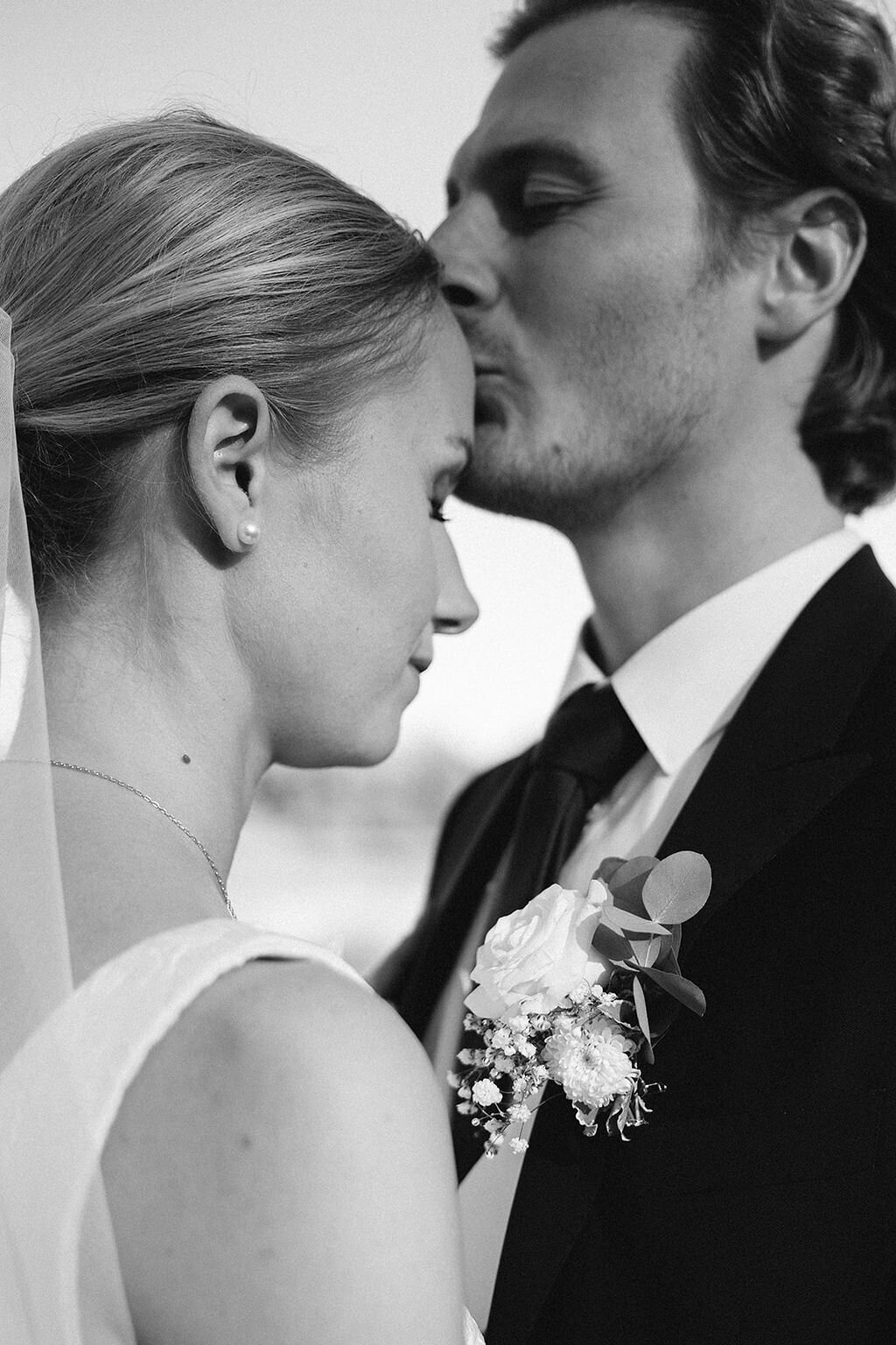 seance-photo-couple-mariage-elegant-loire-atlantique2