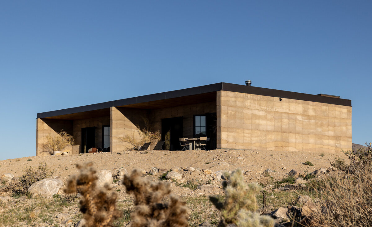 1_SUITES_exteriorview