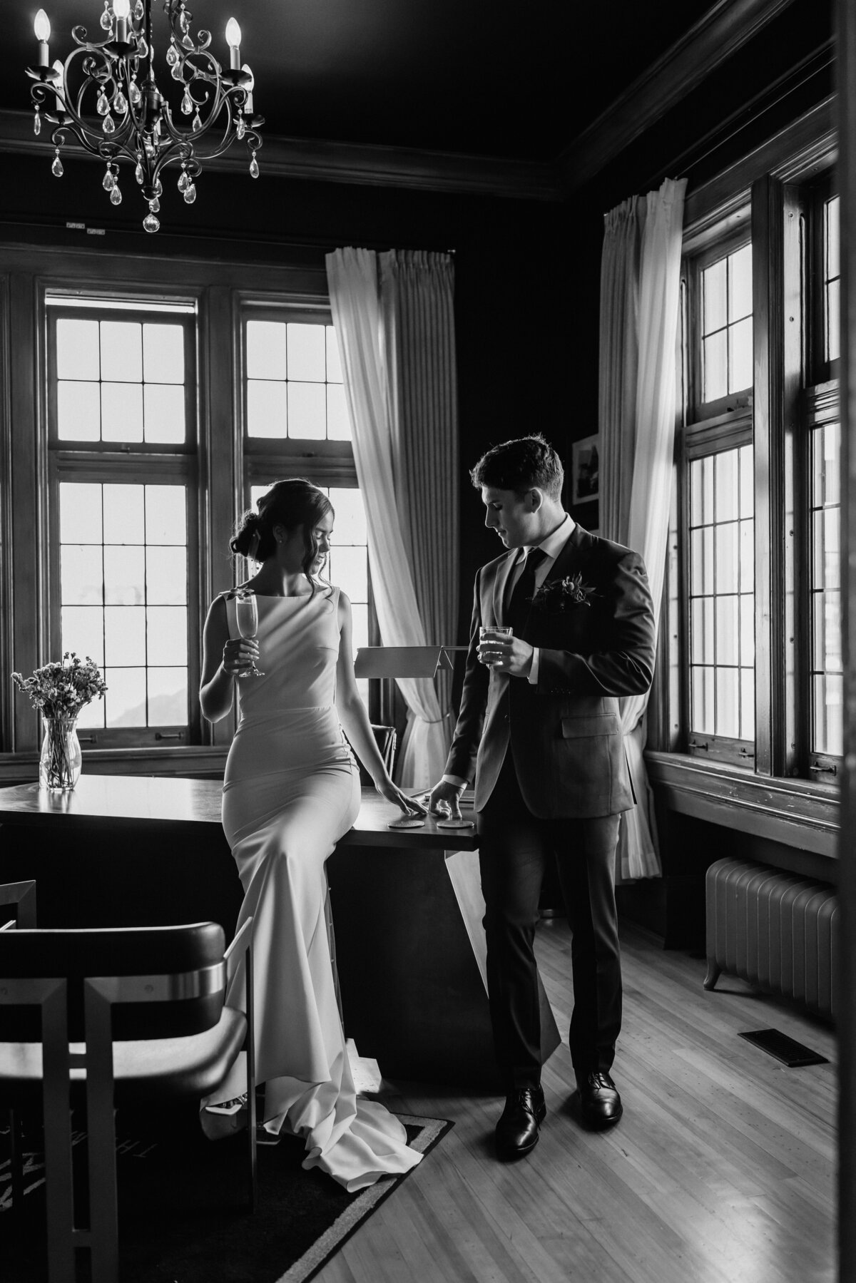 the-muse-whiskey-bar-wedding-433bw
