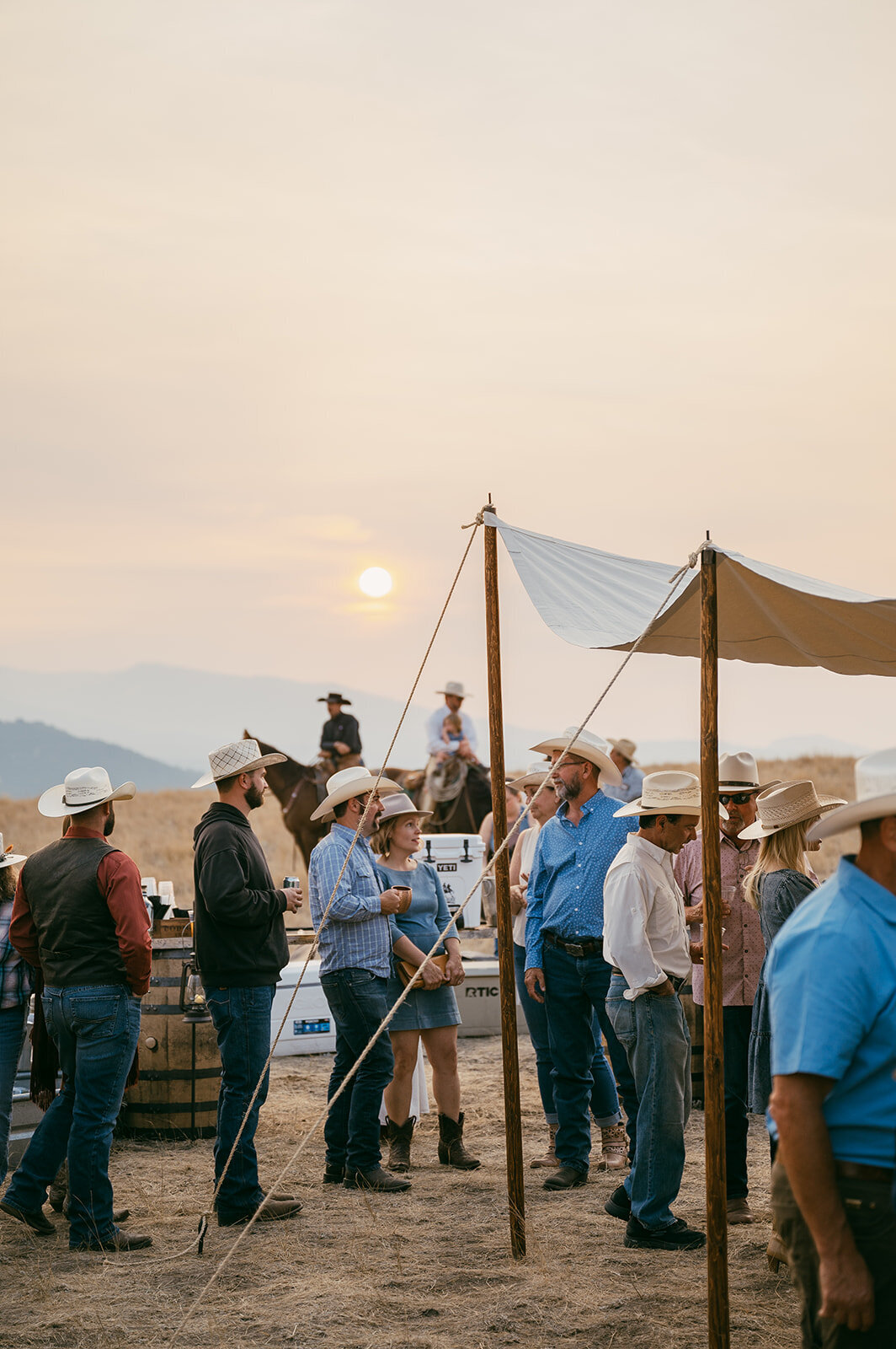 presley-gray-photo-rustic-western-montana-wedding-2547