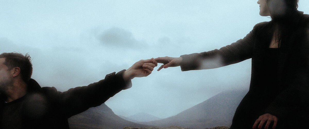 elopement-photographer-ireland-causeway-thrones-game (20)