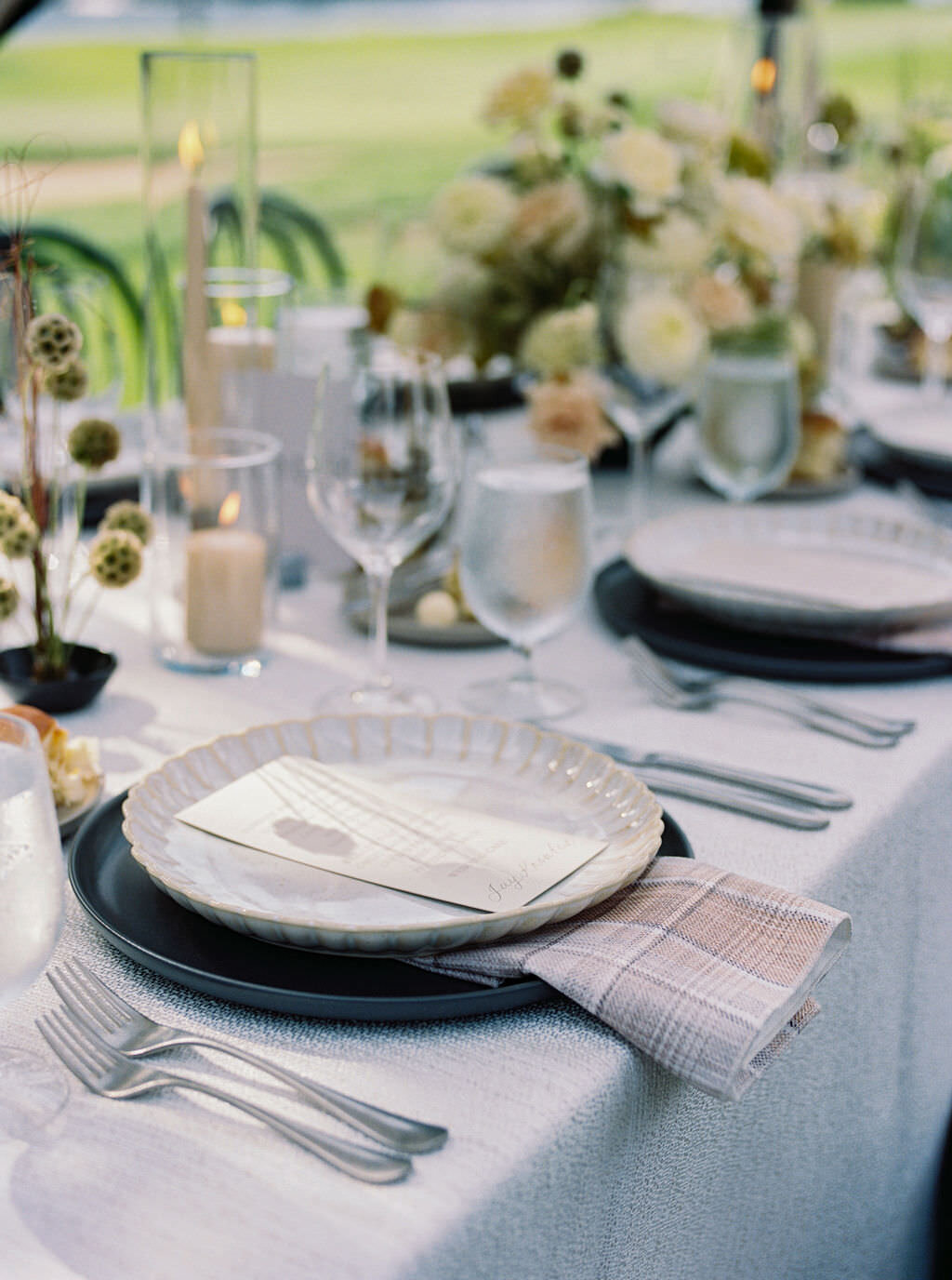 Sophisticated-black-tie-outdoor-wedding-in-portland-oregon-32054_07